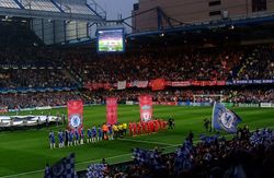 경기장 서쪽에서 본 스탬퍼드 브리지.