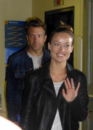 와일드, 당시 파트너 제이슨 서데이키스와 함께, 2013년