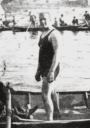 존 아서 자비스는 1900년 올림픽 당시 맨체스터의 오스본 수영 클럽 소속으로 출전한 것으로 명단에 올라 있다.