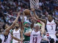 셀틱스와의 2017년 플레이오프 경기에서 위저즈가 대체 흰색 유니폼을 착용했다.