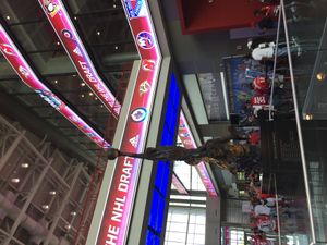 2017 NHL 드래프트 동안의 "아트리움" 내부