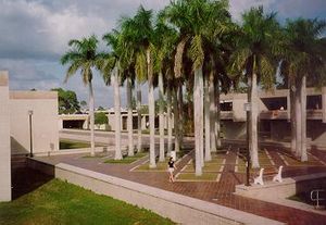 플로리다 뉴 칼리지의 팜 코트.