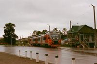 광궤 철로로 바뀐 유즈노사할린스크 근교를 운행 중인 러시아 철도 RA3형 기동차 "오란"