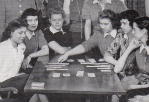 시머 칼리지 브리지 클럽, 1942