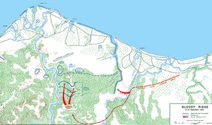 과달카날 룽가 방어선 지도. 일본군의 접근 경로와 전투 중 일본군의 공격 위치를 보여준다. 오카의 공격은 서쪽(왼쪽)에서, 쿠마 대대는 동쪽(오른쪽)에서 공격했으며, 중앙 부대는 지도 하단 중앙의 "에드슨 능선"(룽가 능선)을 공격했다.