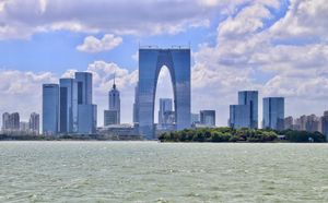 동방지문과 쑤저우의 진지호의 모습