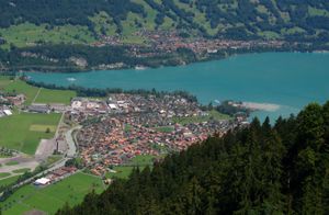 쉬니게 플라테에서 조망한 뵈니겐 (앞)과 링겐베르크(위)