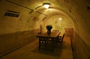 오타가 자결한 해군호 사령관실