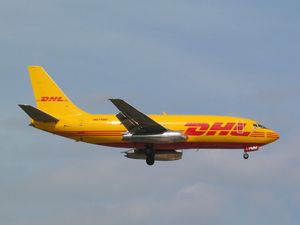 보잉 737-200F (DHL 도장)