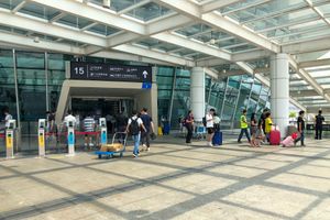 지상 교통 센터 입구