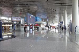 터미널 2 출발 홀