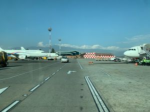 트리부반 공항 출발