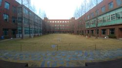 왼쪽에서부터 창조A관, C관, B관.