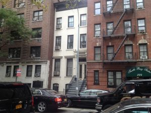 1973년부터 2007년까지 커트 보니것의 집 (뉴욕 228 이스트 48번가, 중앙)