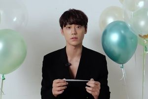 2020년 12월 마리끌레르 코리아 인터뷰 중인 이도현