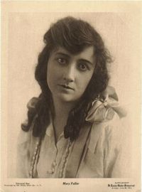 1916년 메리 풀러.