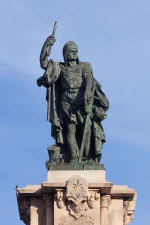 타라고나(스페인)에 있는 로제 드 라우리아의 동상