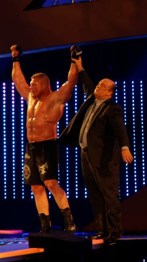 헤이먼(오른쪽)과 레스너가 레슬매니아 30에서 레스너가 언더테이커의 연승을 깬 후