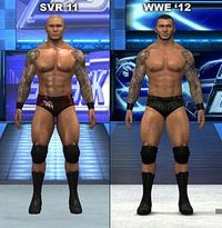 SmackDown vs. Raw 2011과 비교했을 때 WWE '12의 레슬러 랜디 오턴은 다른 의상을 입고 머리가 다시 자란 모습으로 눈에 띄는 차이점을 보인다.