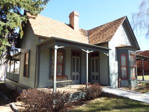 셜롯 홀 박물관(Sharlot Hall Museum) 부지에 전시된 존 찰스 프리몬트의 애리조나 주택