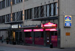 핀란드 오울루의 가라오케 바