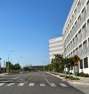 NFL 로스앤젤레스 캠퍼스와 기아 포럼