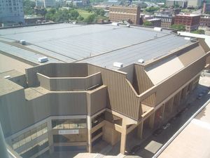 경기장 외부 전경