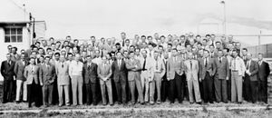 우주 항공 공학(aerospace engineering) 기술자 104명이 텍사스주(Texas) 포트 블리스에 모였다.