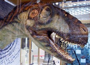 유스트렙토스폰딜루스 인형 머리, 공룡 대탐험에 사용됨