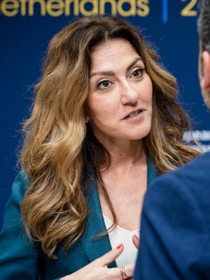 딜란 예실괴즈, 2023년부터 당 대표