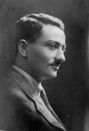 Musa Alami (1897–1984)는 1940년대에 팔레스타인 민족주의자이자 정치인으로 팔레스타인 지도자로 여겨졌다