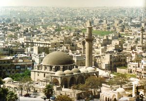 알아딜리야 모스크는 16세기 오스만 제국 시대의 모스크이다.