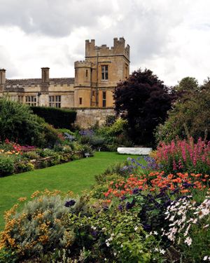 수들리 성의 비밀 정원