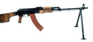 북한의 분대지원화기 AK-74 기반 경기관총 RPK-74