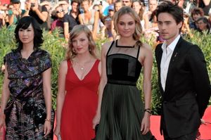 2009년 9월 영화 시사회의 배우들 (왼쪽부터): 린 단 팜, 세라 폴리, 다이앤 크루거, 자레드 레토