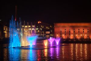 2020년 핀란드 탐페레의 빛 축제 동안의 탐메르코스키의 음악 분수