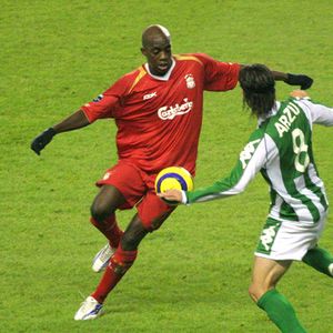 2005년 리버풀에서 활약하는 시소코