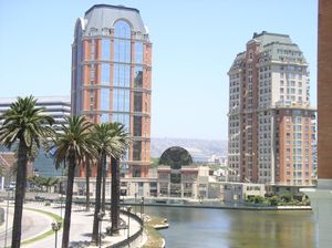 해안가 고층 건물