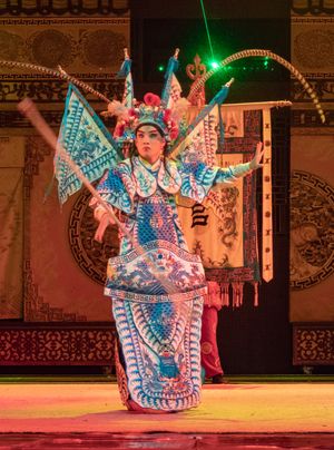 2018년 사천극 배우가 연기하는 여포.