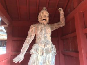 금강역사상 아형