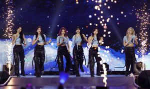 2023 세계 스카우트 잼버리 K-pop 슈퍼 라이브 콘서트에서 "I Am"을 공연하는 아이브