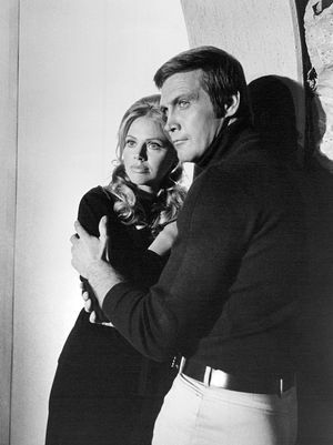 에클런드는 리 메이저스와 함께 출연한 영화 육백만 불의 사나이(1973)