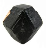 미시간에서 산출된 석류석 이후의 녹니석 의사형태 (크기: 3.5 × 3.1 × 2.7 cm)