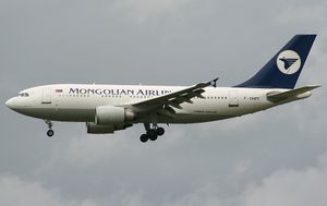 2007년 모스크바에서 촬영된 MIAT 에어버스 A310-300