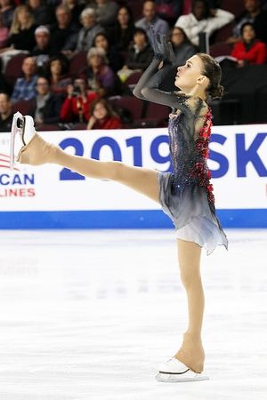 셰르바코바가 2019 스케이트 아메리카 쇼트 프로그램에서 경쟁하고 있다.
