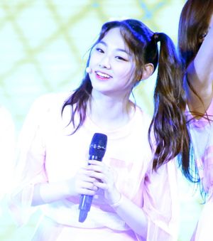 2016년 9월 콘서트에서의 강미나