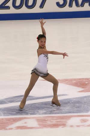 2007 스케이트 아메리카에서 연기하는 캐럴라인 장