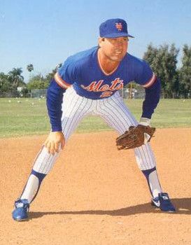 레이 나이트는 7회에 결승 홈런을 쳤다.