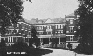 오픈 직후의 패터슨 홀(Patterson Hall), 1904년