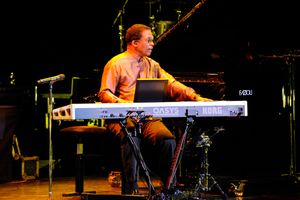 2010년 11월, 바르샤바에서 허비 행콕(Hancock)의 상상 프로젝트 공연